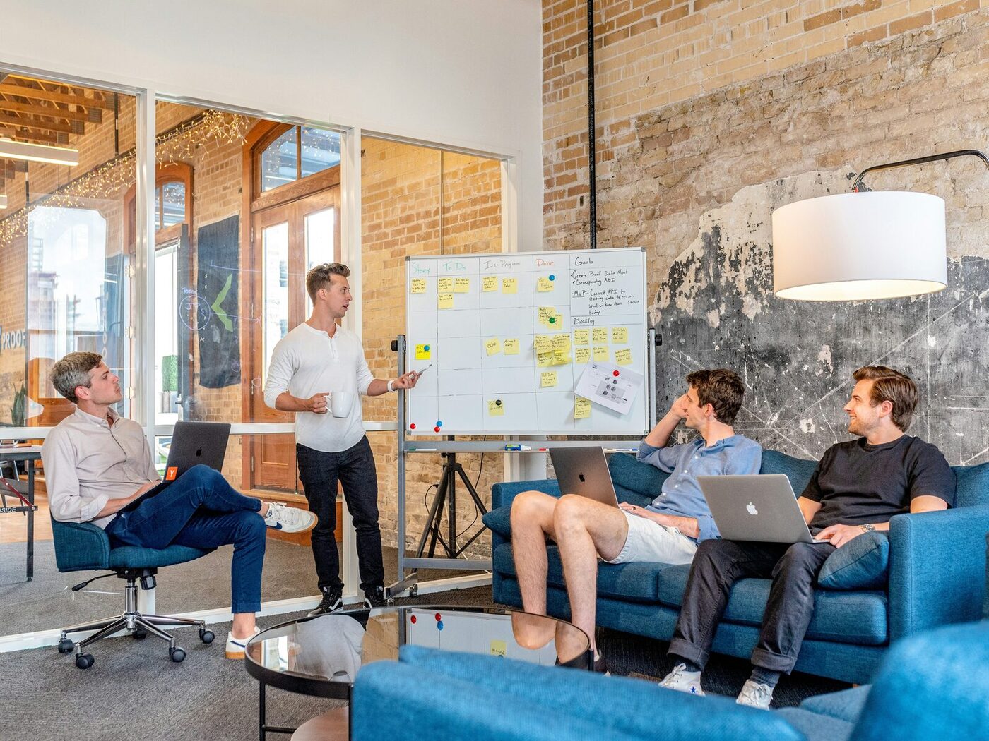 Social selling and outbound to the SaaS buying committee